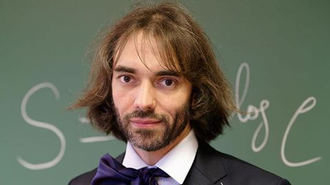 La commission des affaires européennes de l’Assemblée nationale a proposé de saisir le président de l’Office parlementaire d’évaluation des choix scientifiques et technologiques, le député et mathématicien Cédric Villani, d’un rapport sur « l’indépendance et l’objectivité des agences européennes ». © Wikimedia Commons